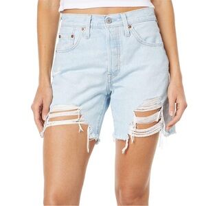 NWT Levi’s 501 Mid thigh distressed denim shorts